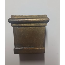 Piedino in ottone quadrato